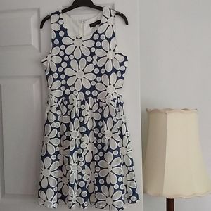 SMALL Papillon Navy & Off-white Flower Dress